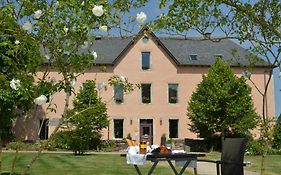 HÔTEL LA FERME DE BOURRAN - RODEZ - parking privé avec bornes pour voitures électriques